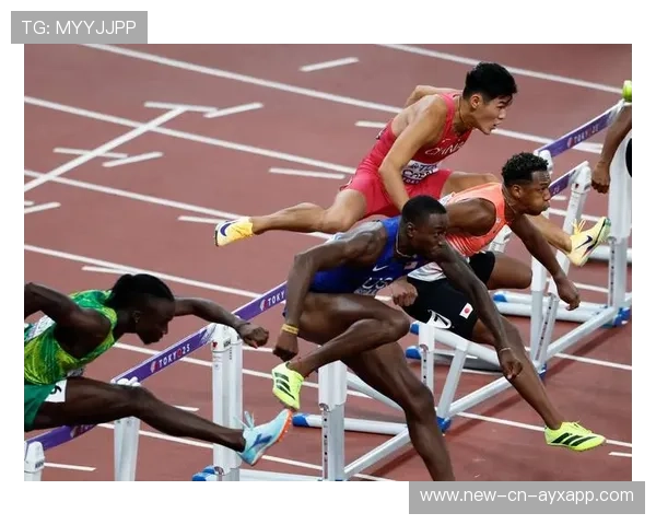 世界田径：肯尼亚选手在马拉松中开启新的辉煌！，肯尼亚马拉松三巨头合照